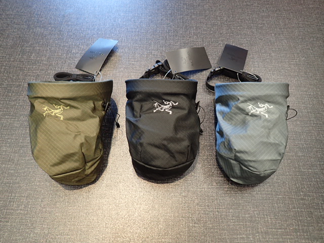 宜しくお願い致しますARC’TERYX Ion Chalk Bag Large